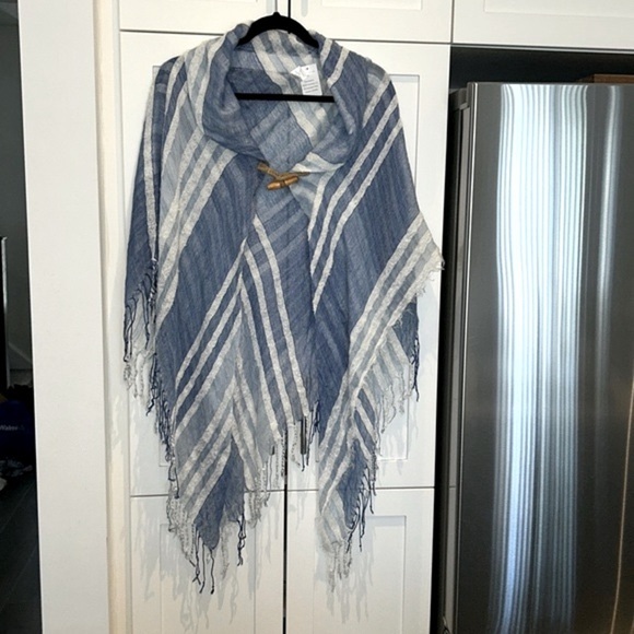 Blue and white striped wrap shawl/beach cover up fringes One Size - Picture 13 of 17